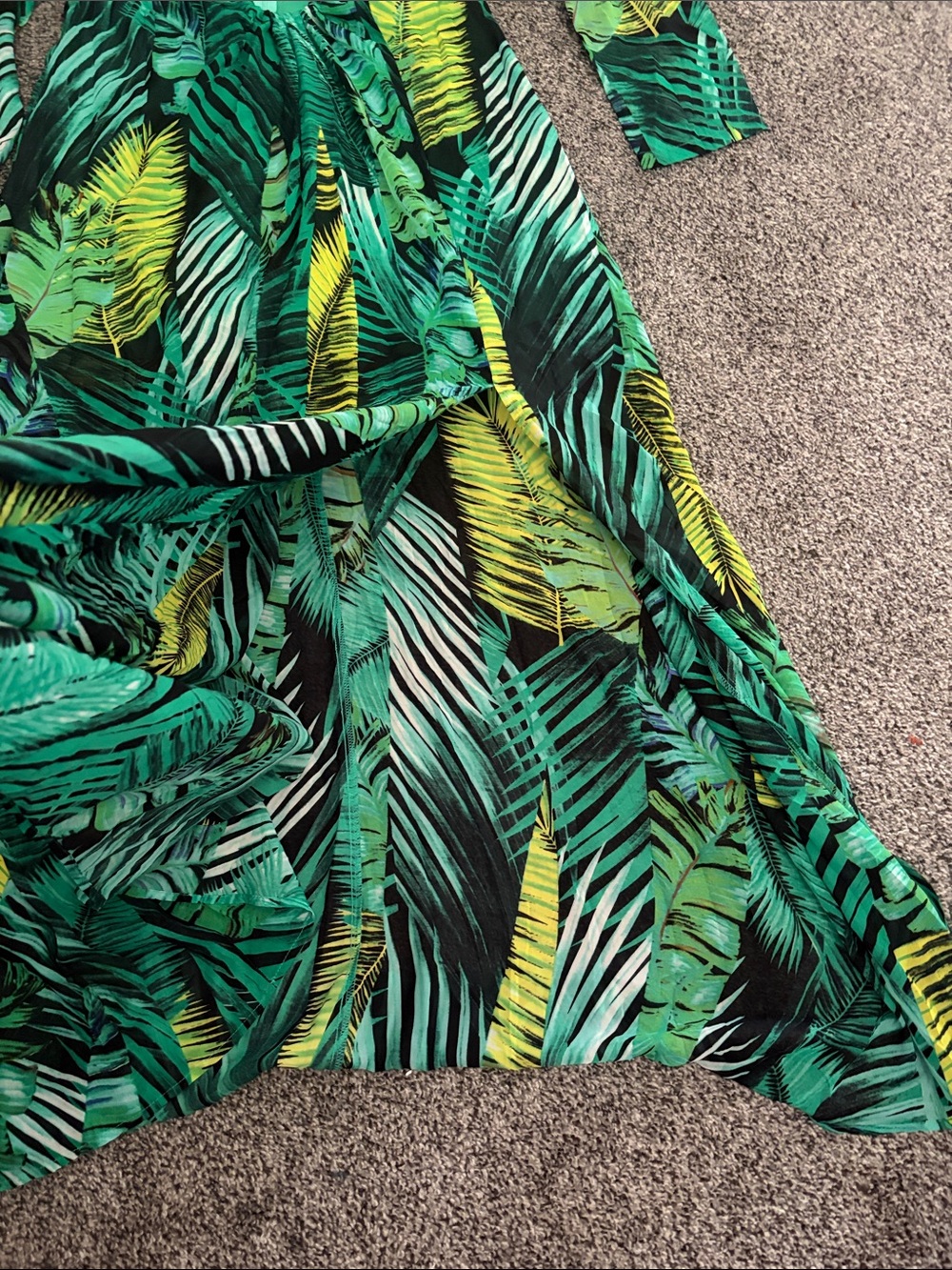 Boohoo Green Tropical Leaf Print Maxi Dress - Picture 5 of 7